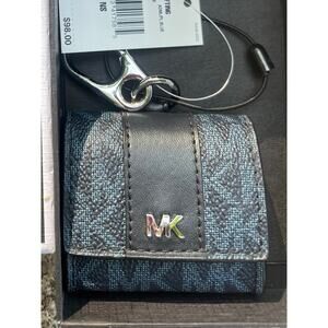 MICHAEL KORS AirPod Case
